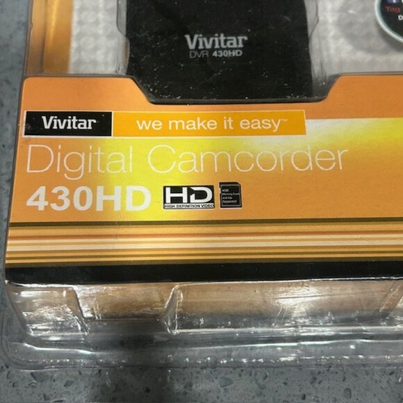 2012 Vivitar Digital Camcorder 430HD 4x Zoom 5.1 Mega Pixels 1.8 Screen Hi Def - Picture 3 of 7